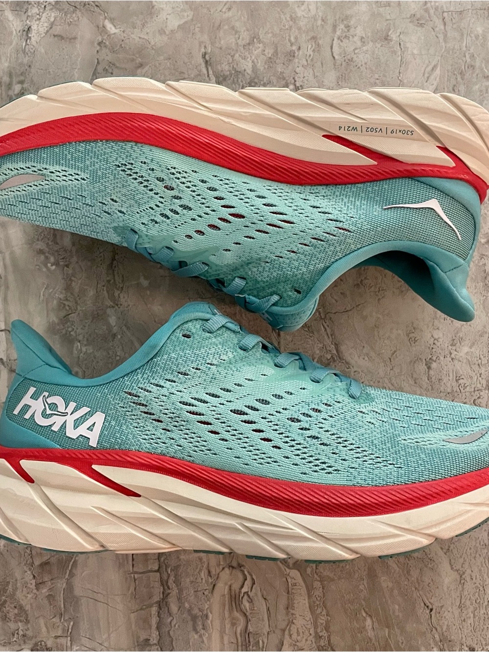 HOKA one one Clifton 8  Running Shoes size 9 wide